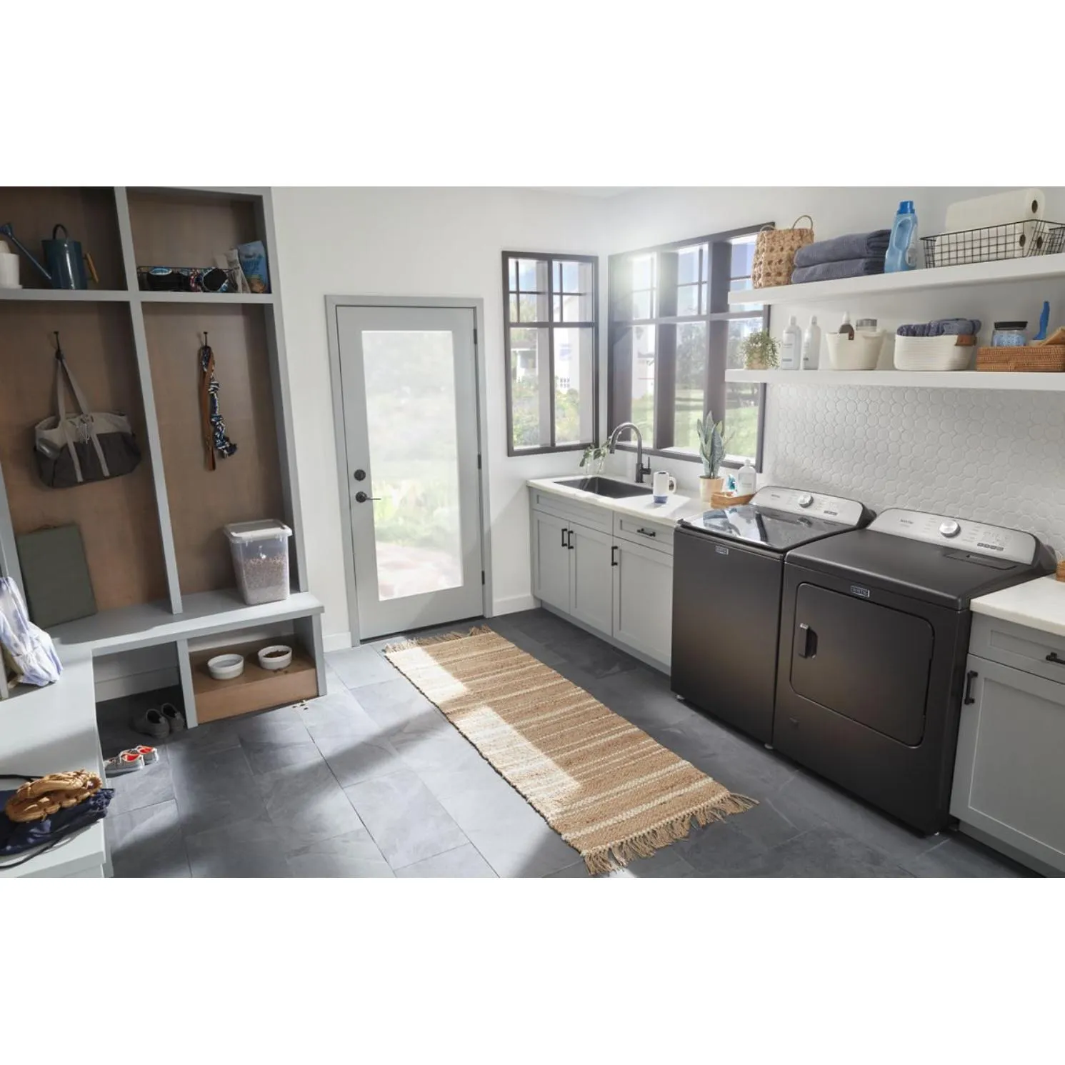 Maytag 5.5 cu. ft. Top Loading Washer with Pet Pro System TL MVW6500MBK