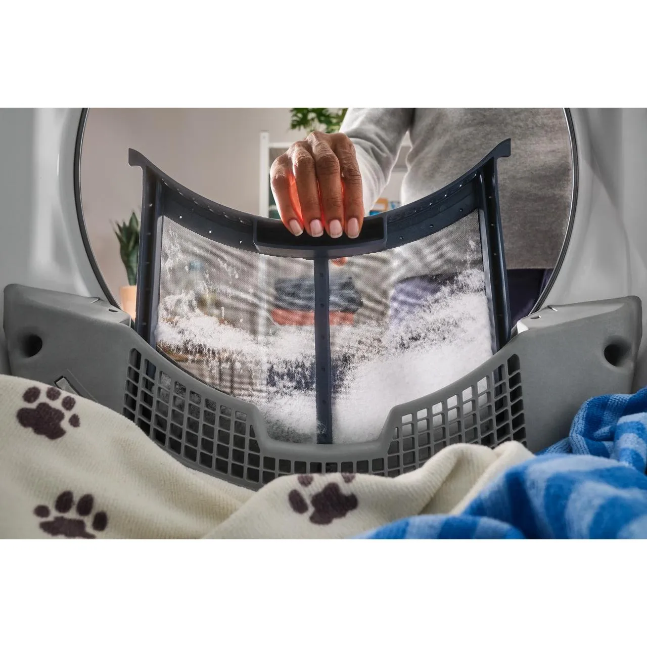 Maytag 7.4 cu. ft. Gas Dryer with Pet Pro Option MGD7020RF